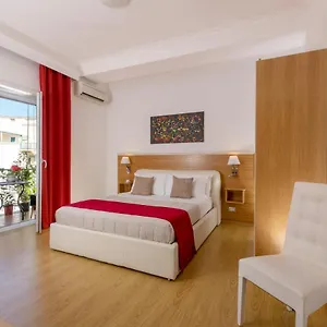 2* Гостевой дом Aurelia 429 Fine Town House