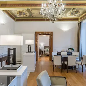 2* Гостевой дом Internazionale Domus